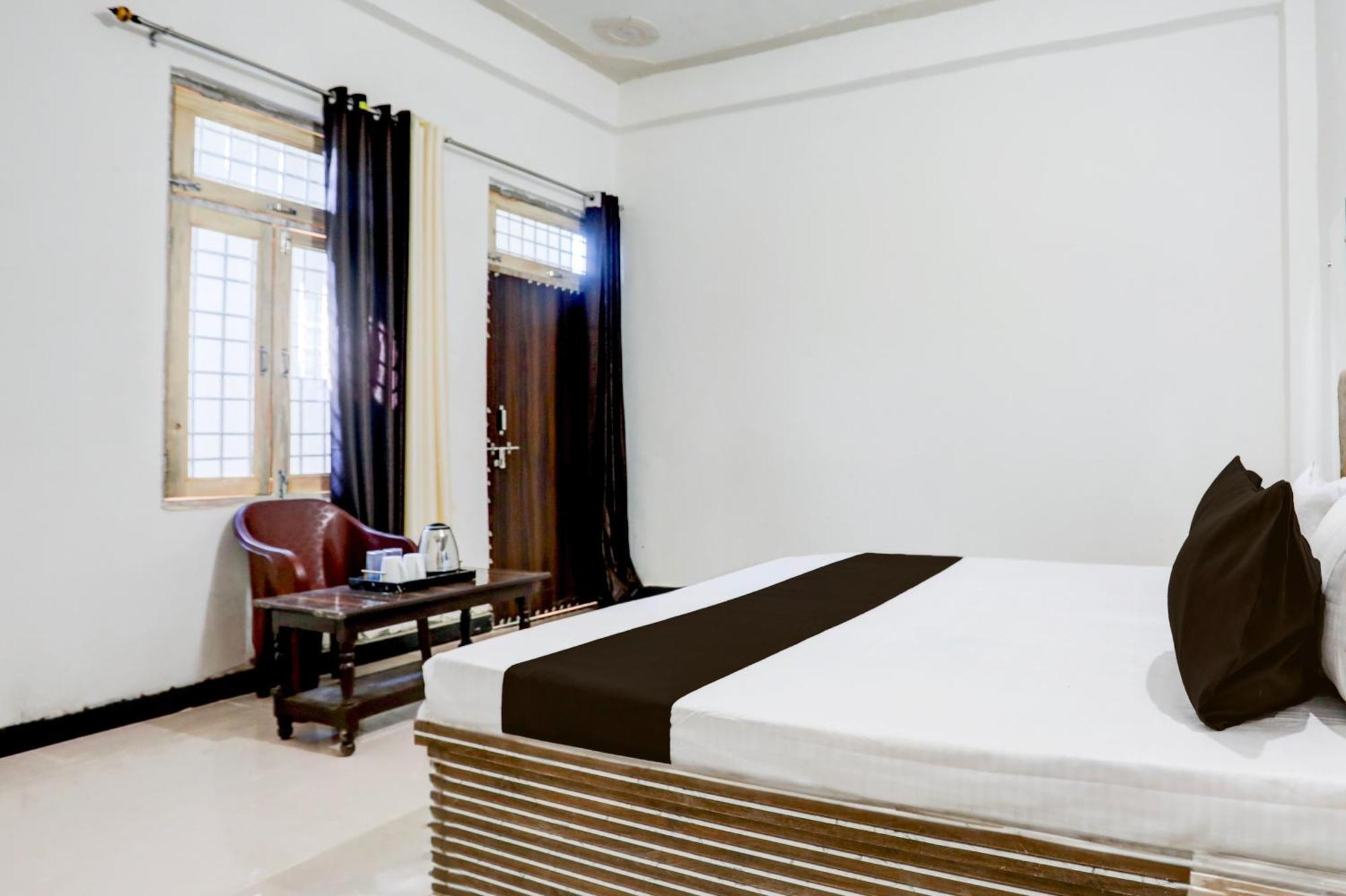 Hotel O Kanha Galaxy Brothers Group Канпур Экстерьер фото