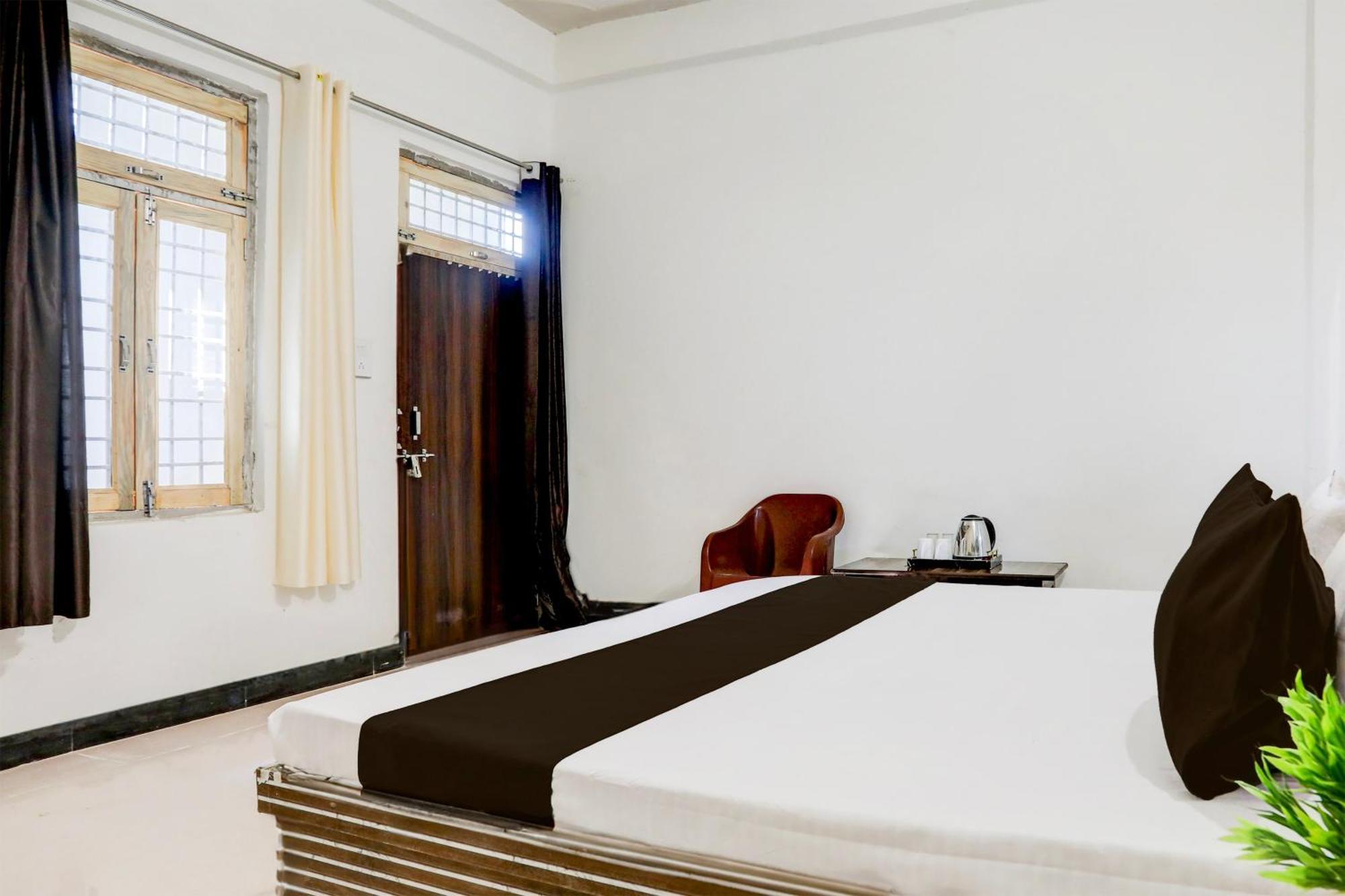 Hotel O Kanha Galaxy Brothers Group Канпур Экстерьер фото